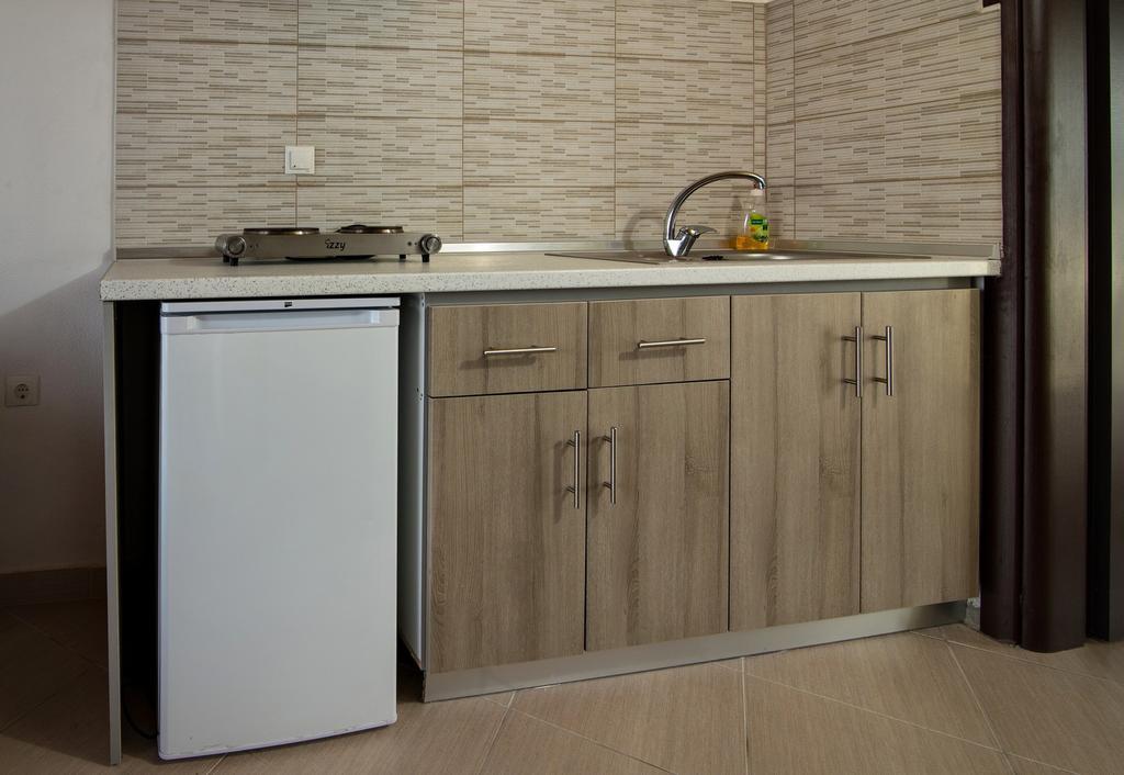 Theano Apartments سارتي المظهر الخارجي الصورة